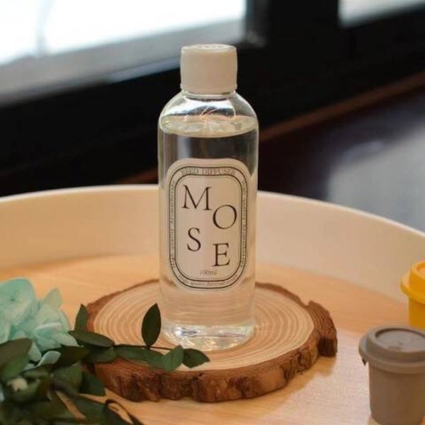 BOITE DE 4X100 ML HUILE ESSSENTIELLE  (voir description)