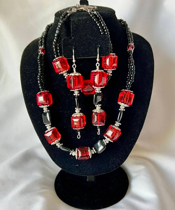 Scarlet Dreams Jewelry Set