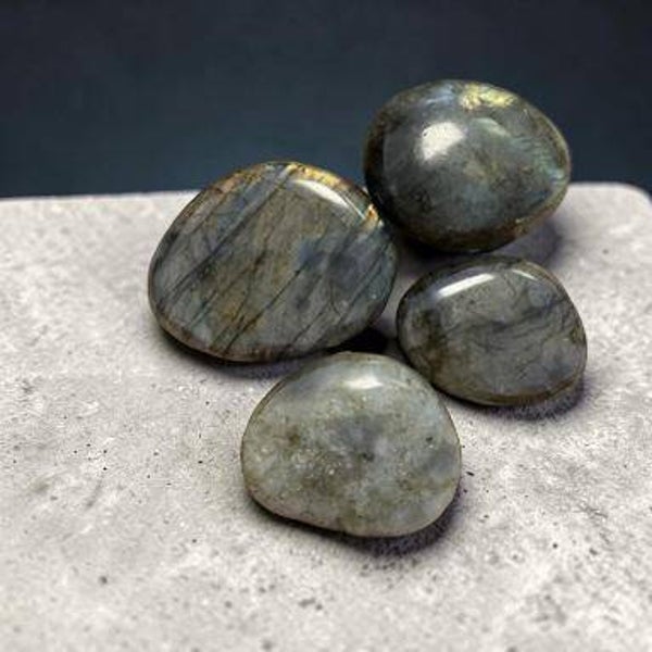 Labradorite galet