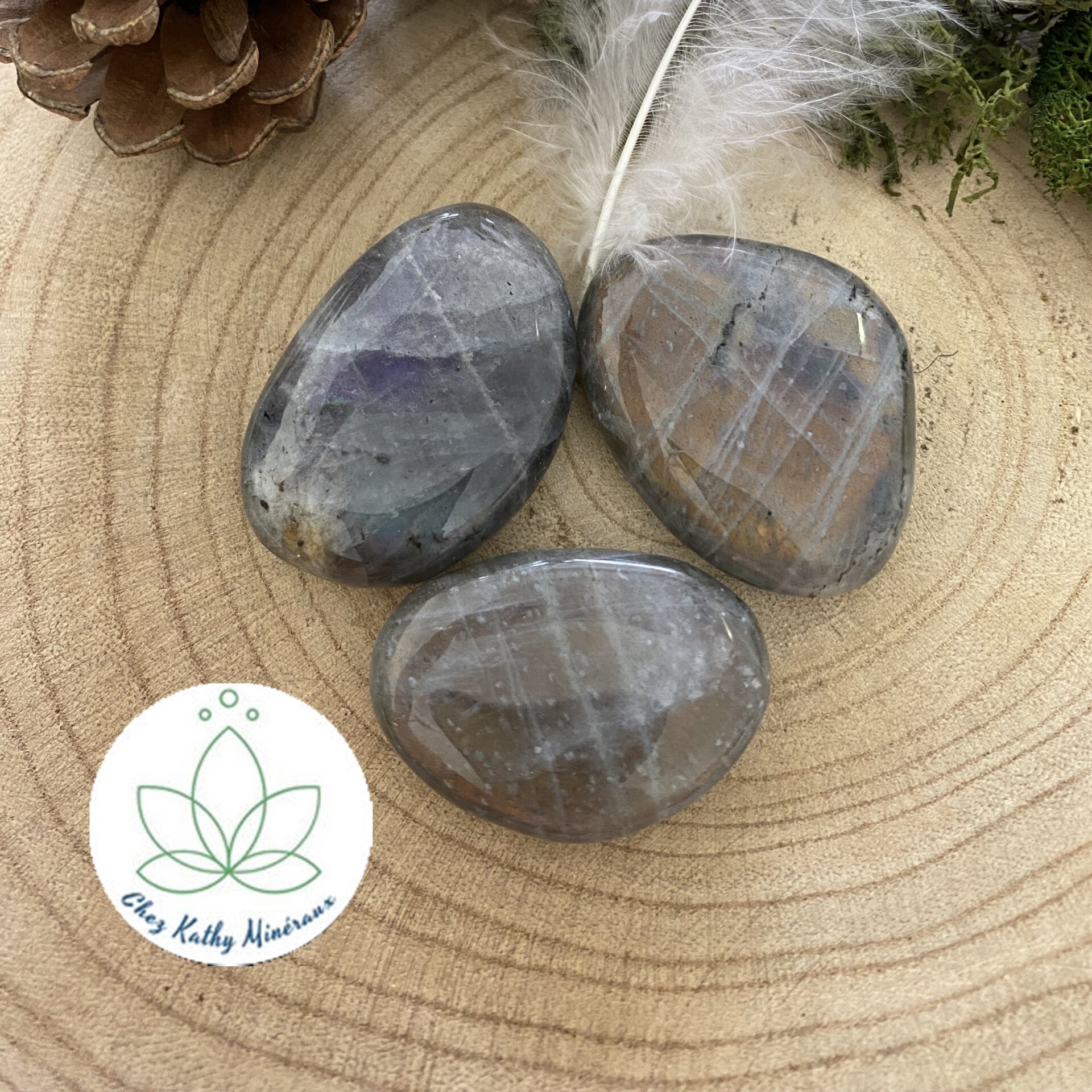 Labradorite violette galet