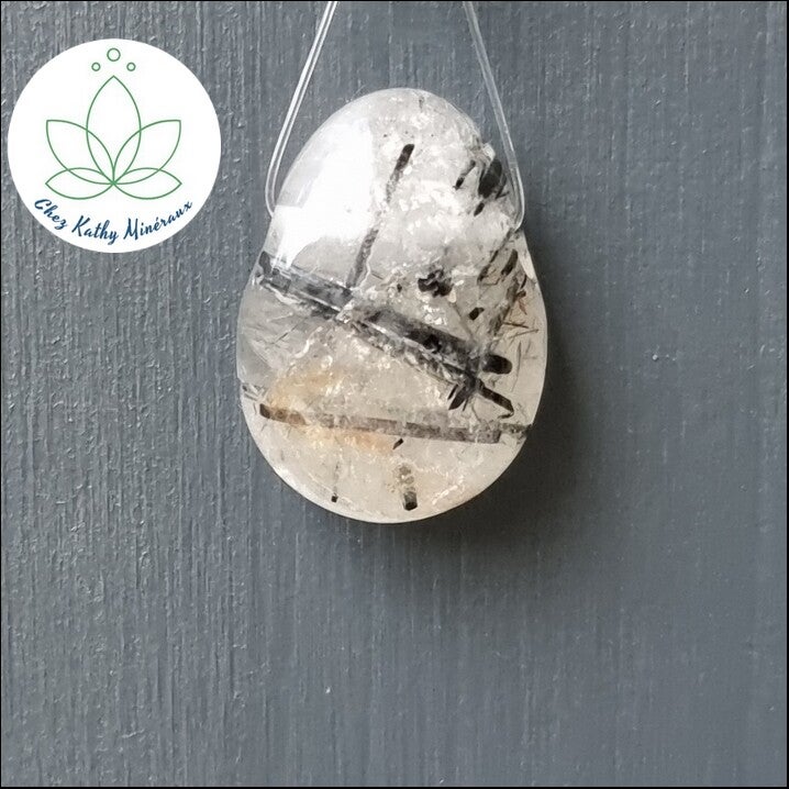 Pierre percée Quartz-Tourmaline noire