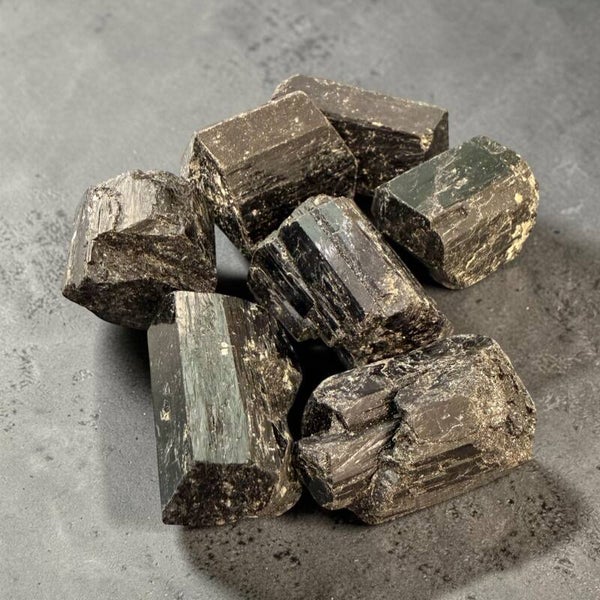 Tourmaline noire brute