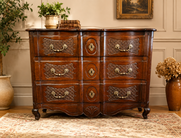 Commode arbalète Louis XV d'époque XVIIIe