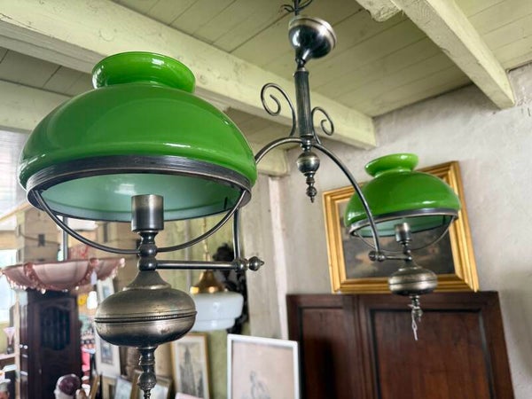 Lustre de billard à deux opalines vertes – XXe siècle