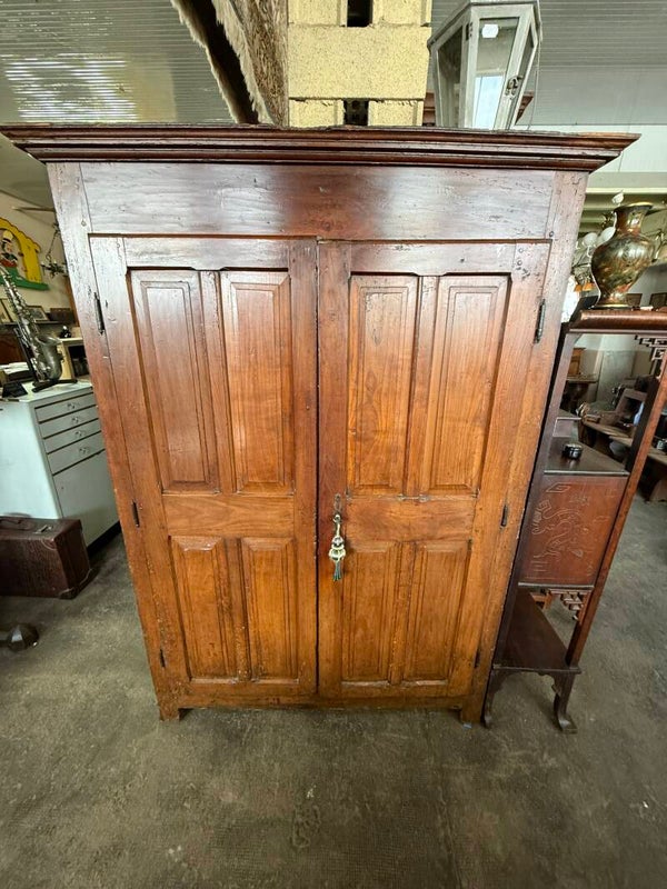 Armoire Louis XIII – Époque XVIIᵉ siècle – Bois de cerisier