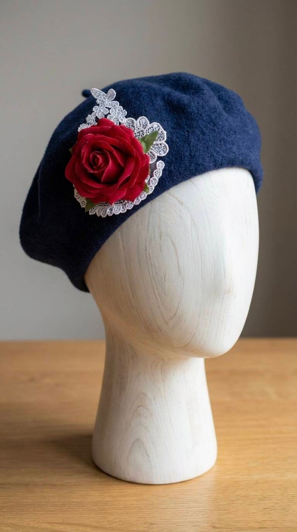 Nocturnal bloom Beret