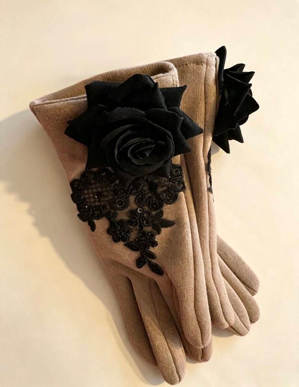 Winters biscuit glove