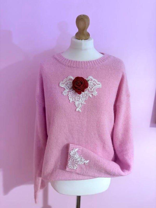 Blush rose heart