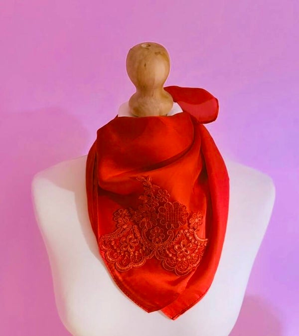 Lady silk lace