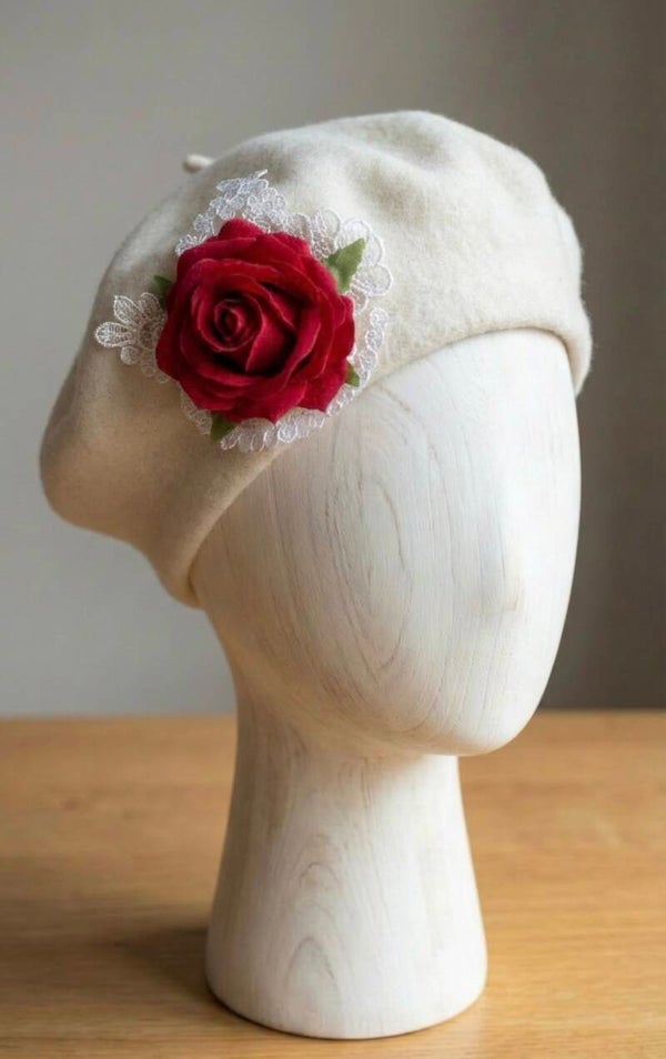 Rose Écru Beret