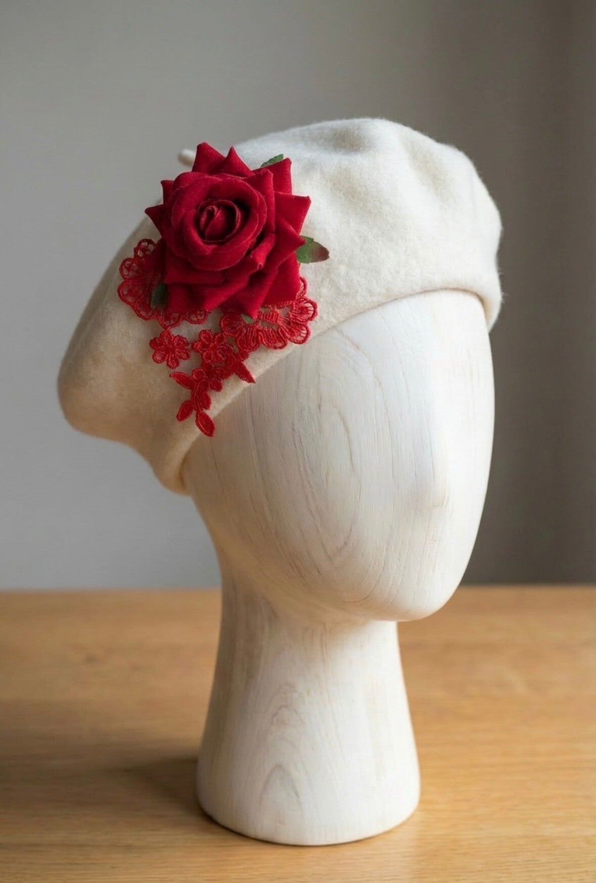 Rouge Petal Beret