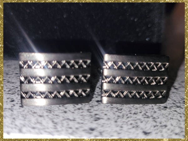 CUFF LINKS 4