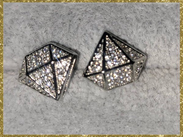 DIAMOND STUDS