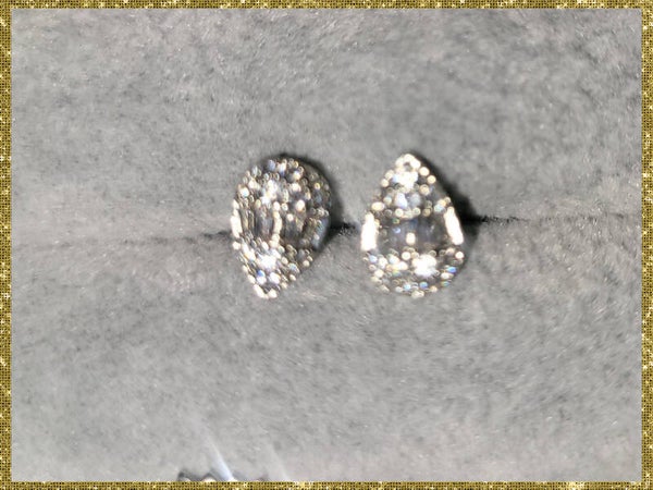 TEARDROP STUDS