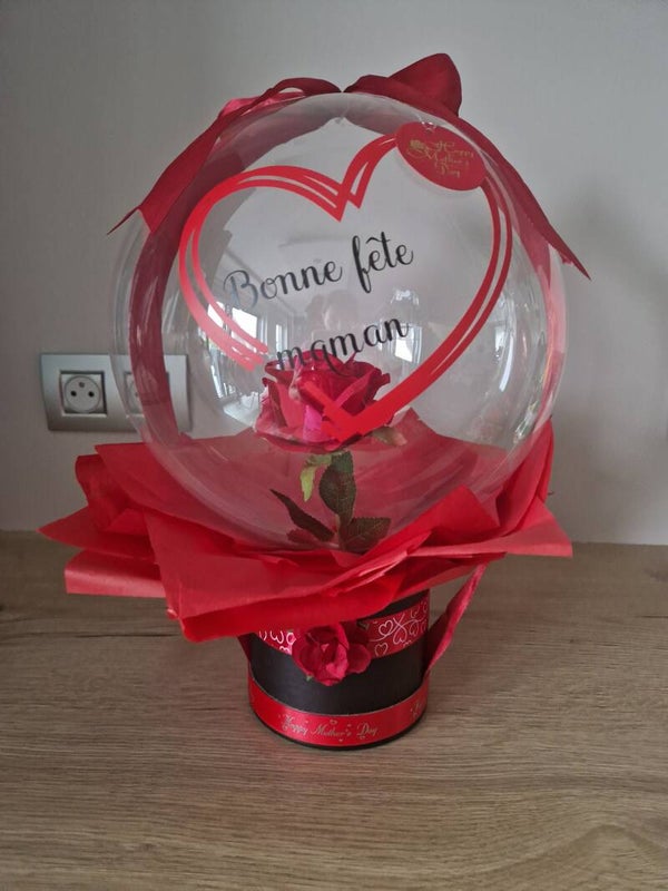 Rose dans sa bulle