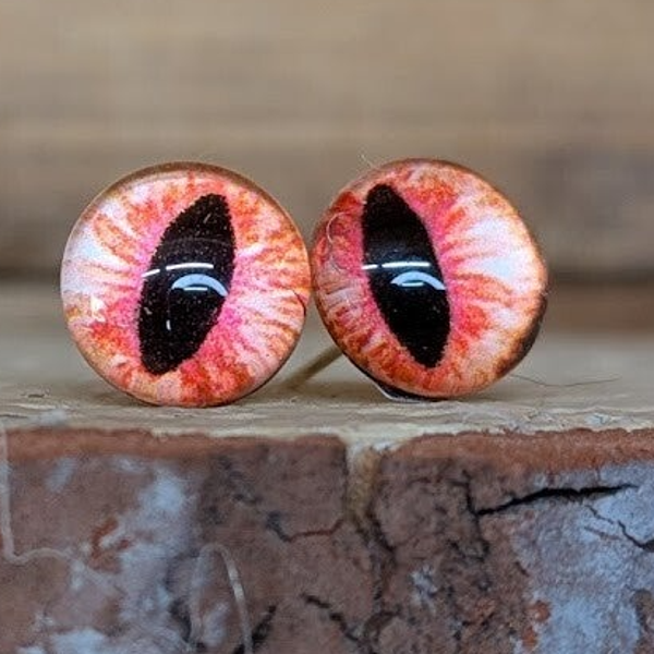 Eyes 8mm with metal post, great for animals including cat's, dogs, owls, dragon's