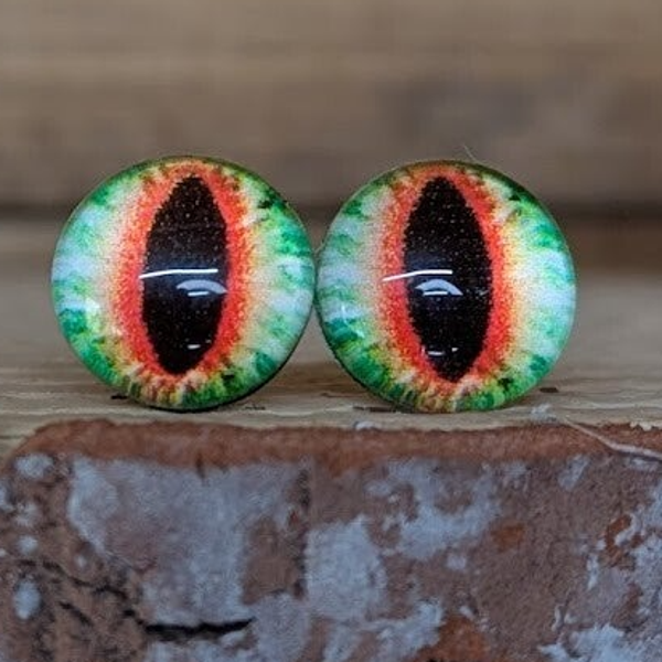 Eyes 8mm with metal post, great for animals including cat's, dogs, owls, dragon's