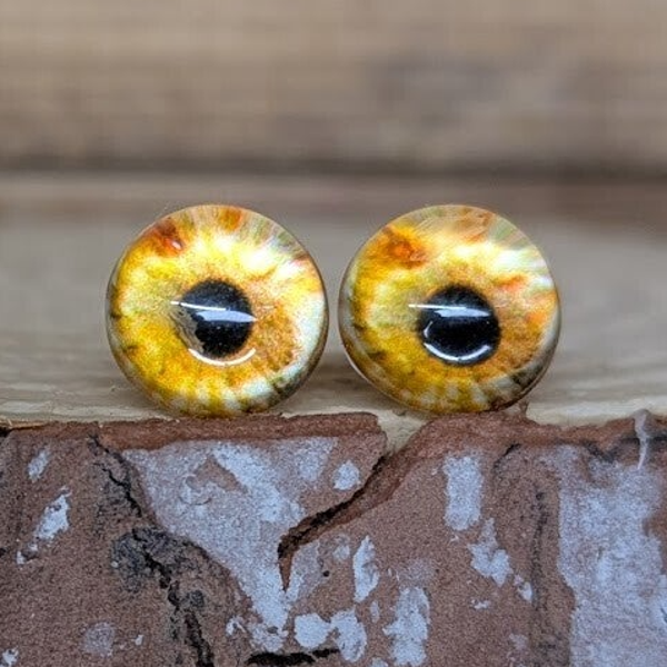 Eyes 8mm with metal post, great for animals including cat's, dogs, owls, dragon's