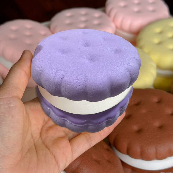 Cookie Cake Squishy Fidget Toy – Slow-Rebound Squeeze Sensory Toy