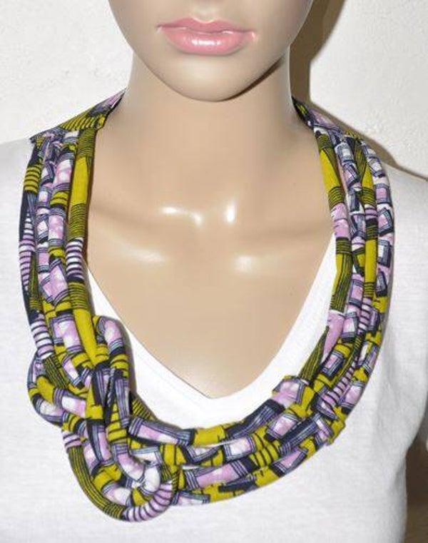 Collier 4 branches " Noeud en 8 "