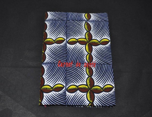 Couvre carnet de santé brodé