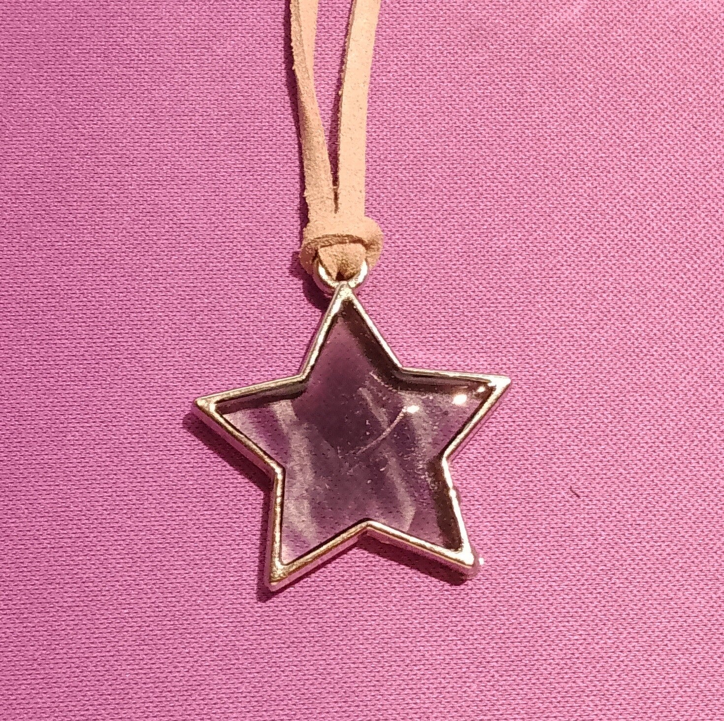 Collier en métal/résine