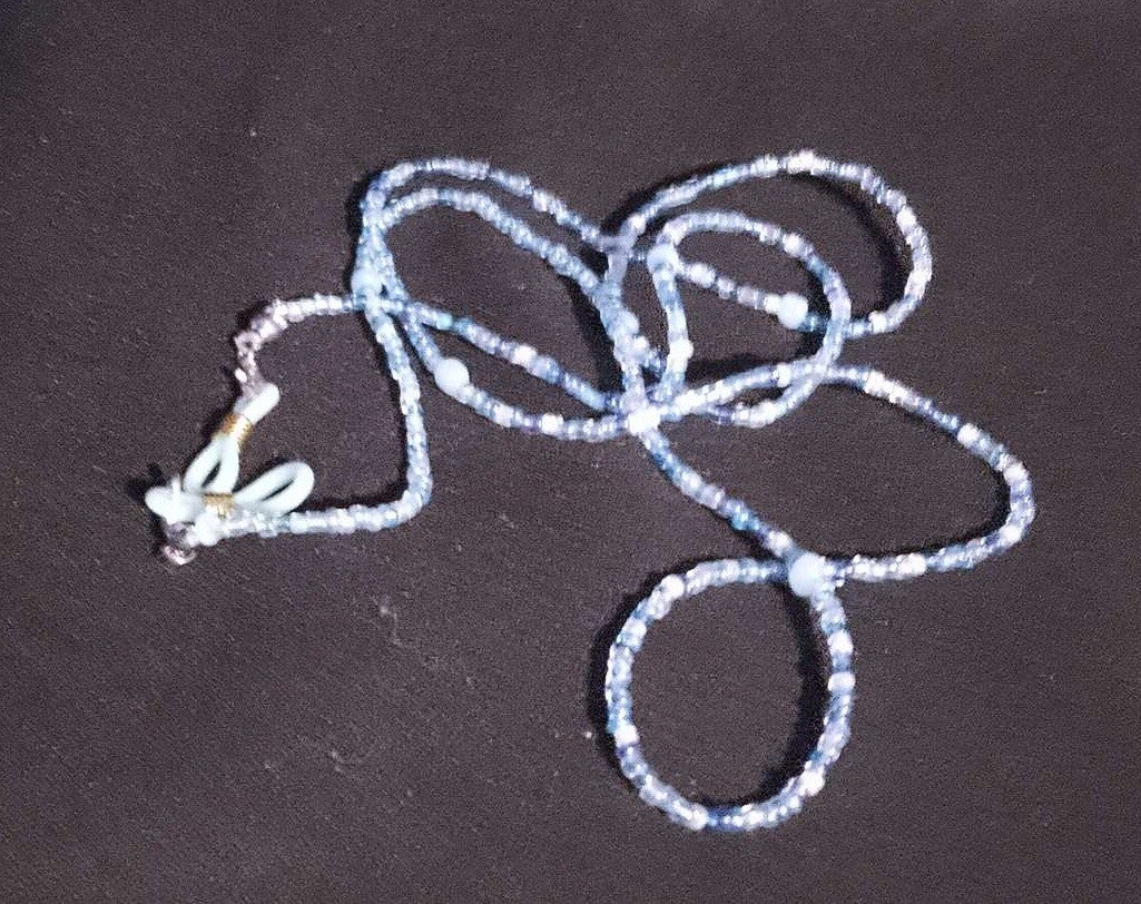 Chaine de lunettes en perles