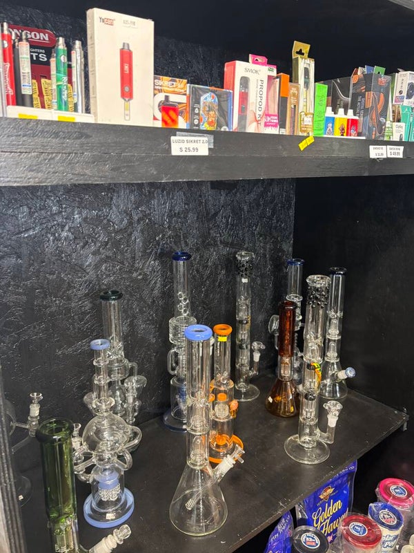 Glass bongs