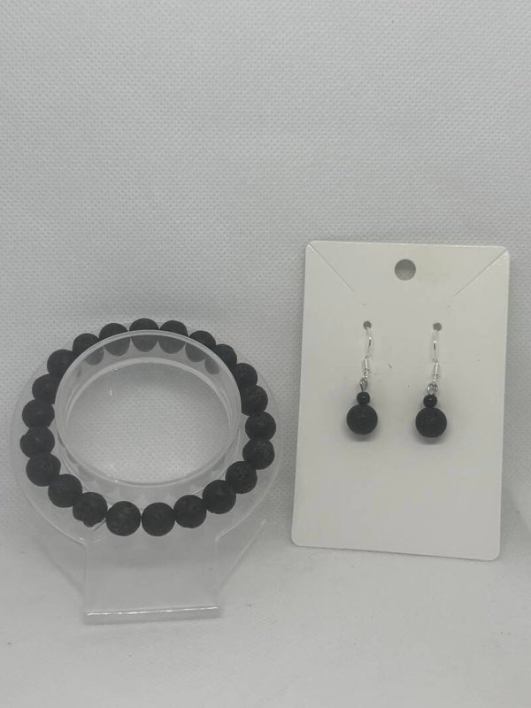 Bracelet et boucles d’oreilles assorties noires