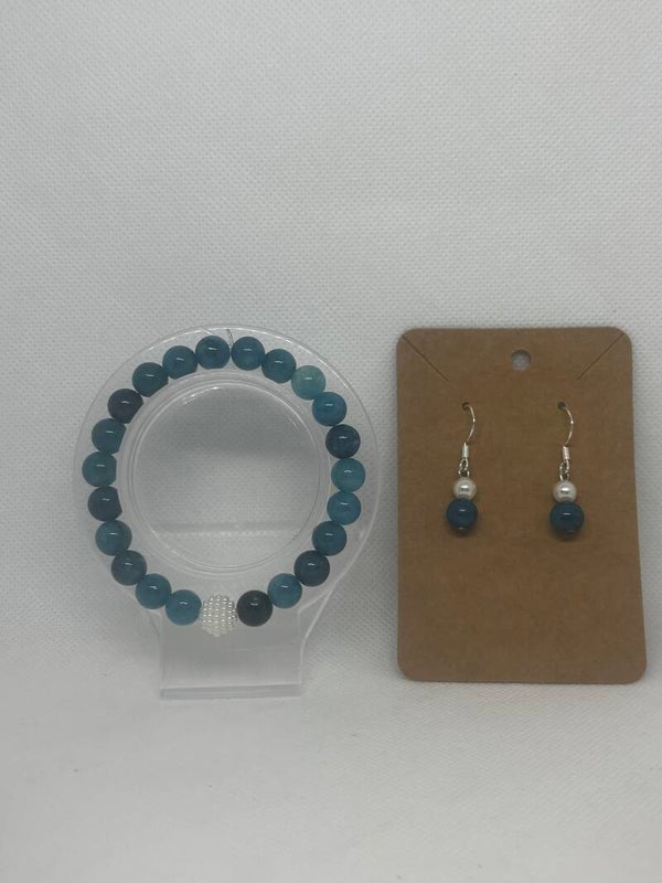 Bracelet et boucles d’oreilles assorties bleu pétrole