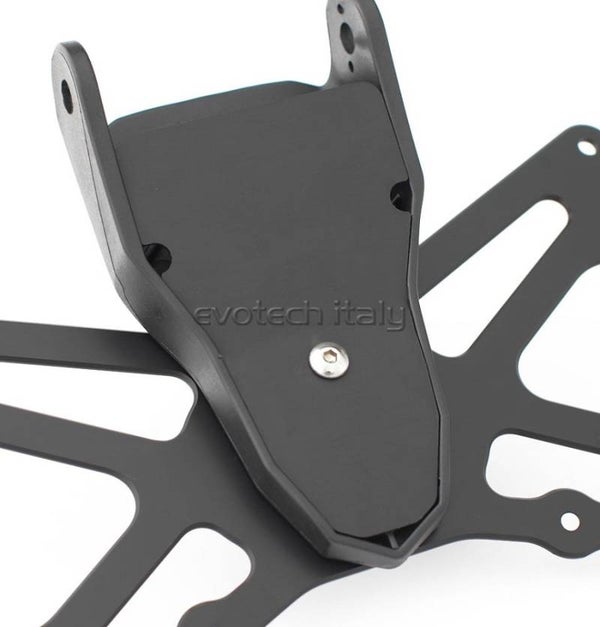 Nummerplaathouder / Support de plaque - Back cover Evotech