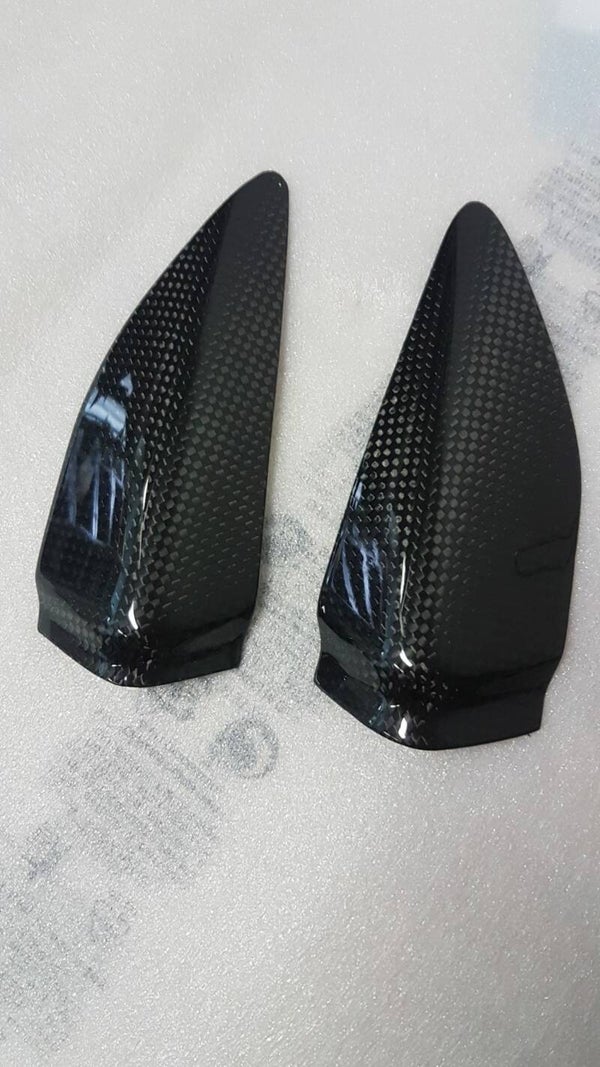 YAMAHA R1 2015-2020 - Carbon Fiber Tank Sliders Small