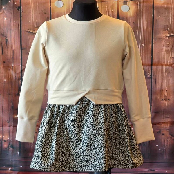 Volant-Sweater in Größe 134