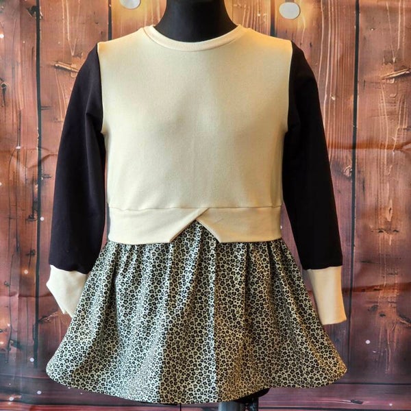 Volant-Sweater in Größe 128