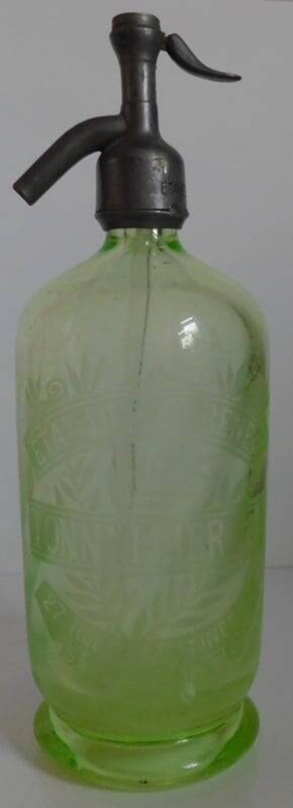 Annagroen / uranium spuitfles of sifon