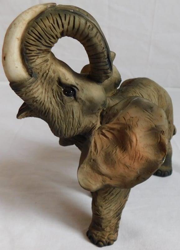 Olifant, Made in Italy, painted by hand