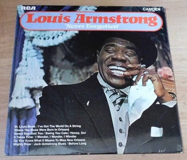 Louis Armstrong – Never Forgotten