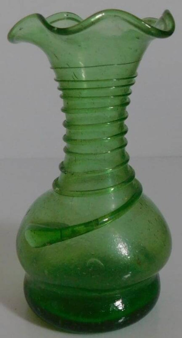Antieke glazen Art Nouveau spiraal vaas