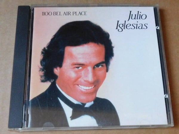 Julio Iglesias – 1100 Bel Air Place