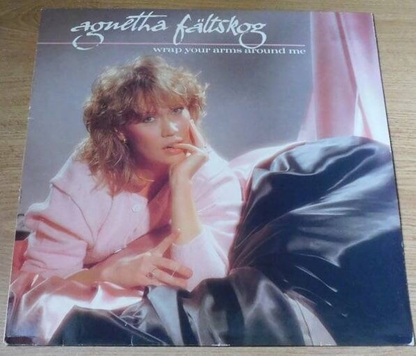Agnetha Fältskog – Wrap Your Arms Around Me