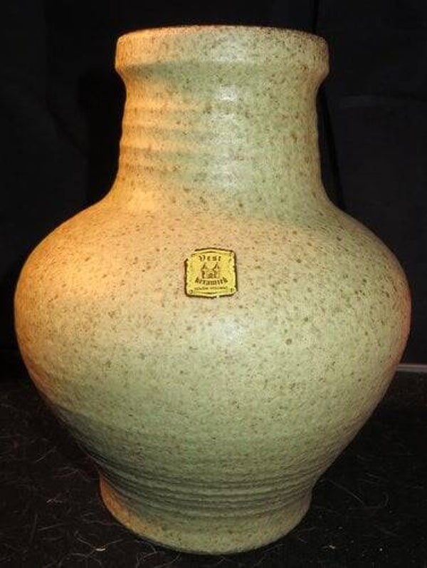 Vest Keramiek Gouda - van Woerden - C12 vaas