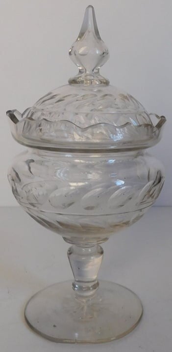 Antieke Kristallen Gembercoupe met deksel.