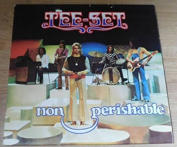 Tee-Set – Non-Perishable