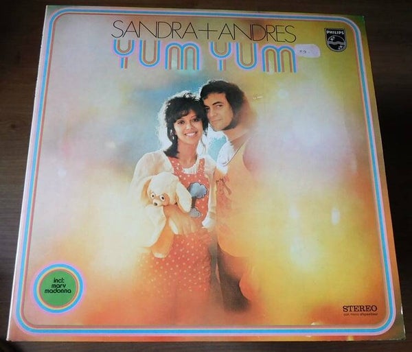 Sandra & Andres – Yum Yum