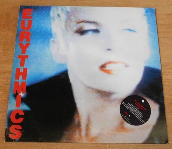 Eurythmics – Be Yourself Tonight