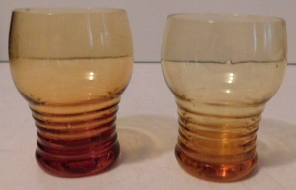 Kristalunie Maastricht amberkleurige glazen met ringen