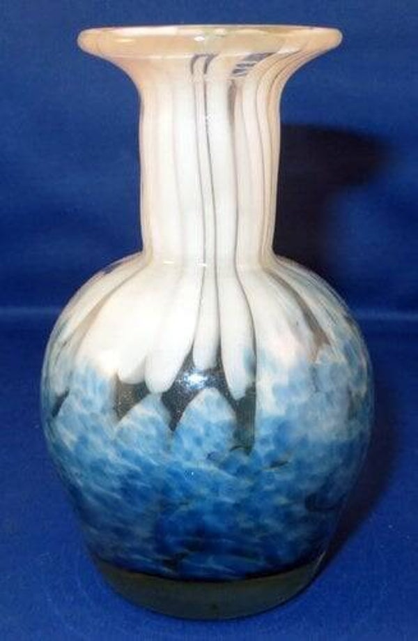 Blauw / witte glazen vaas