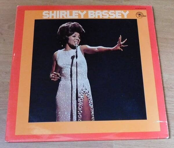 Shirley Bassey – Shirley Bassey