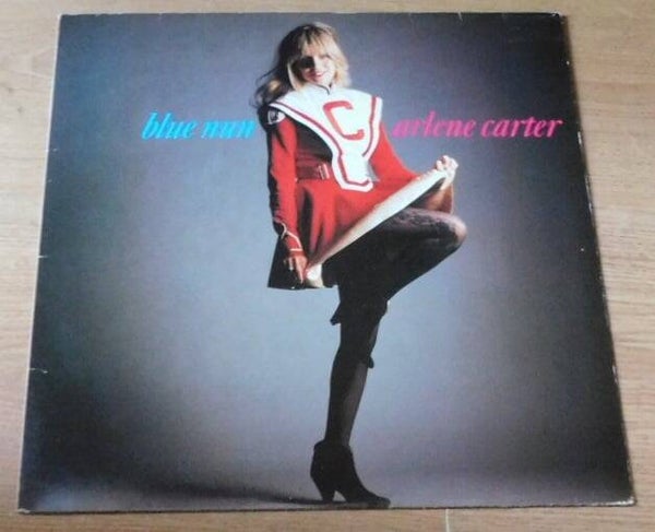 Carlene Carter – Blue Nun
