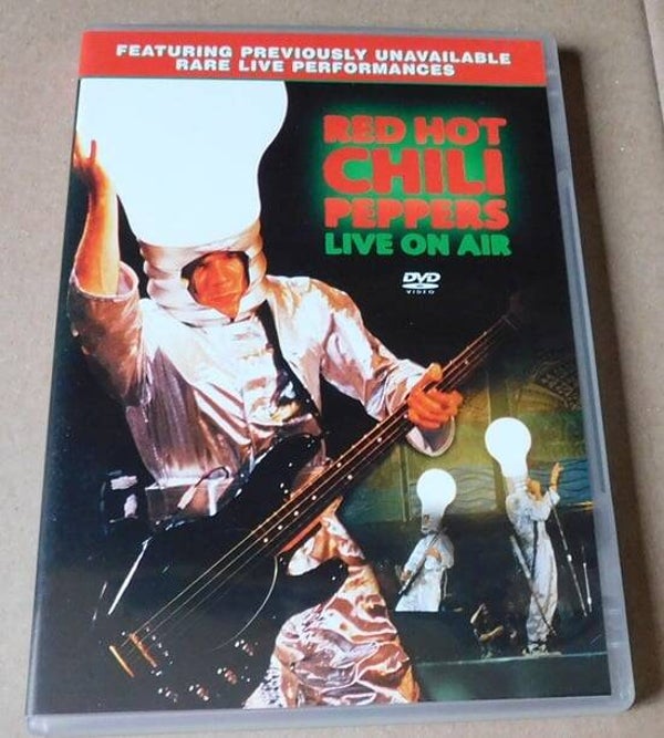 Red Hot Chili Peppers – Live On Air